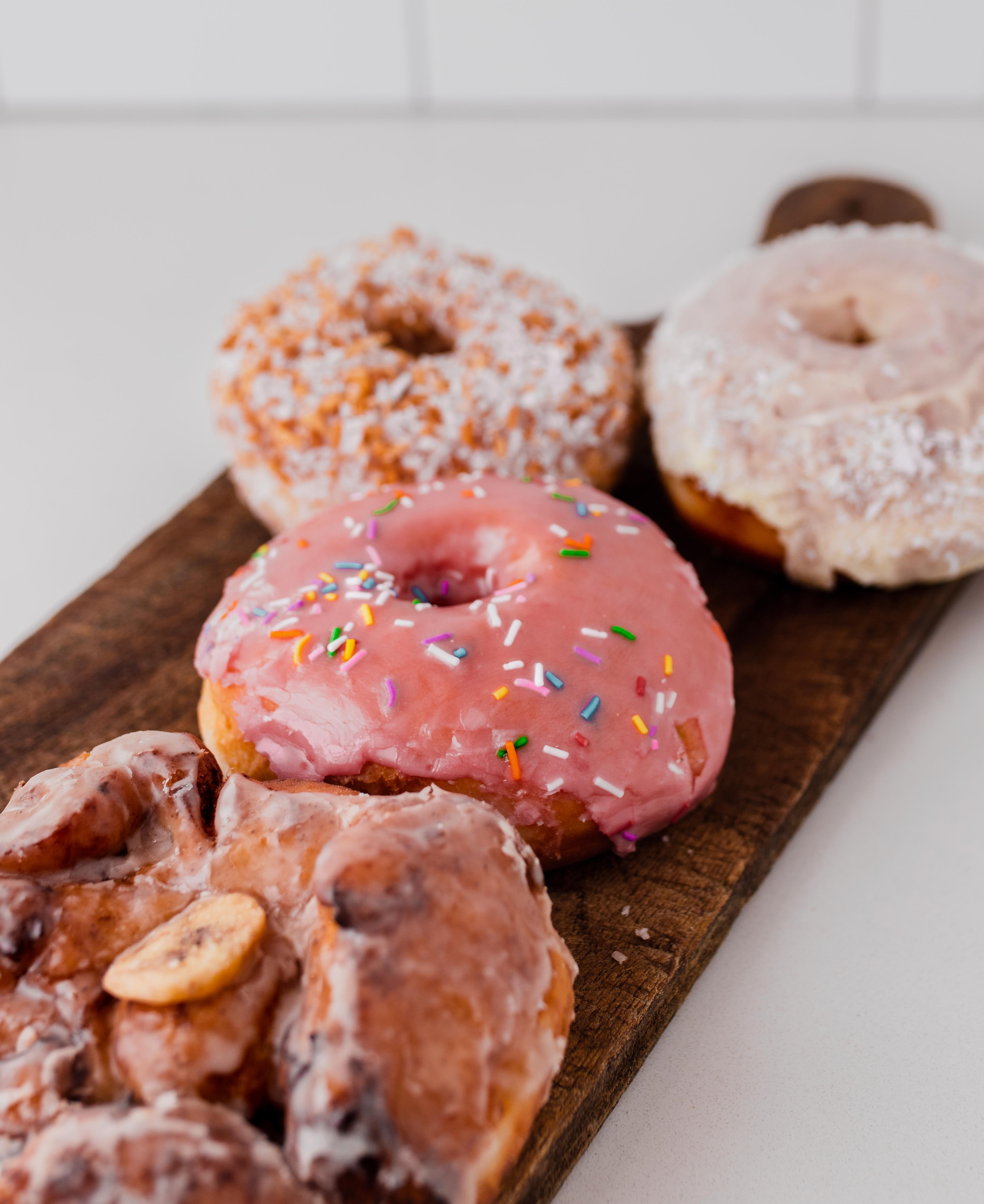 DONUTS DONUTS
